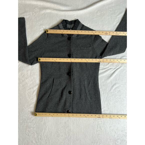 Todd & Duncan Women’s Scottish Cashmere Cardigan Size S Gray Luxurious Minimal - Picture 10 of 11
